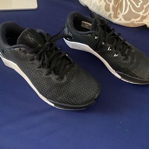 Nike lifting shoes. Size 9-9.5